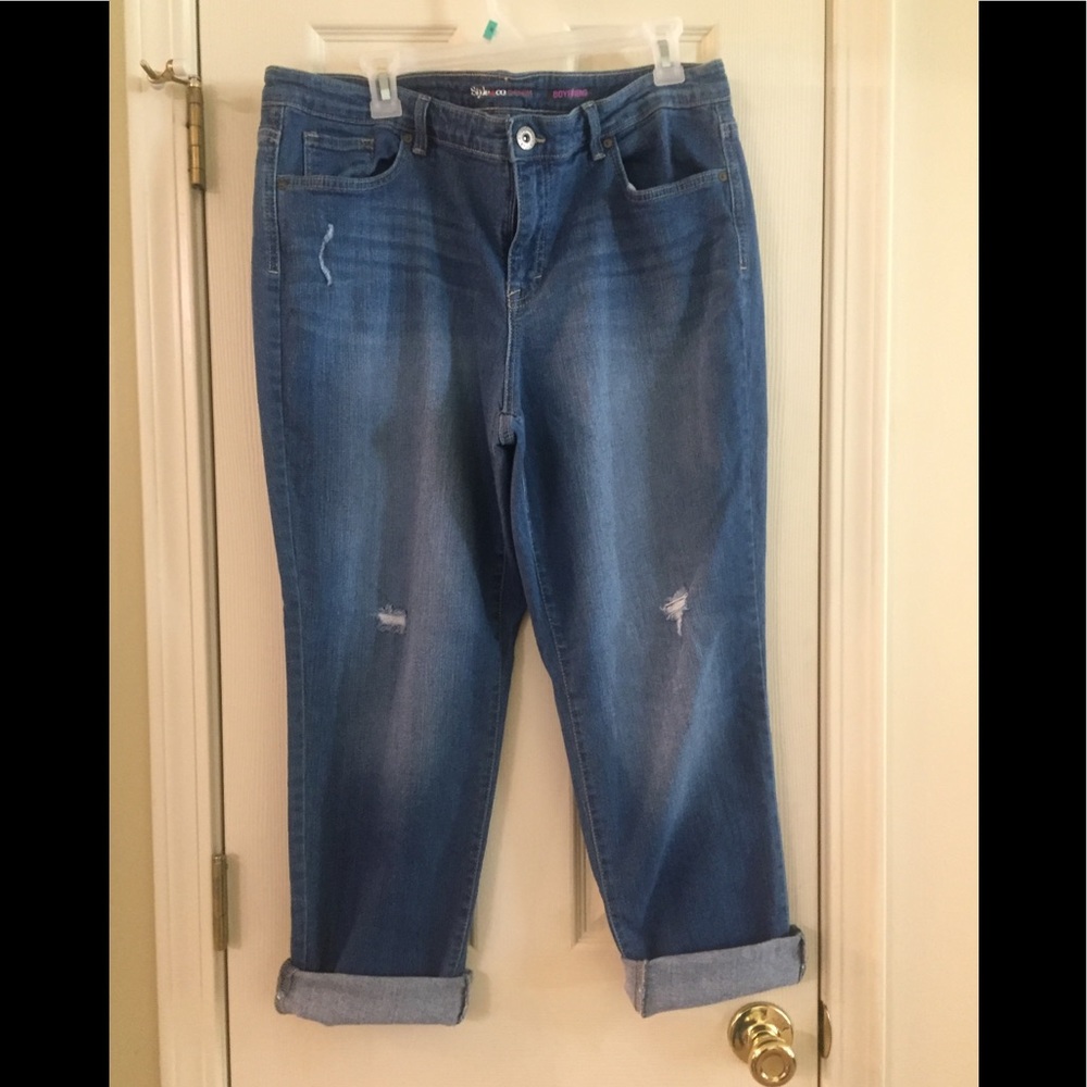 NEW-Style&Co Distressed Boyfrnd Jeans Lt/Med Wash
